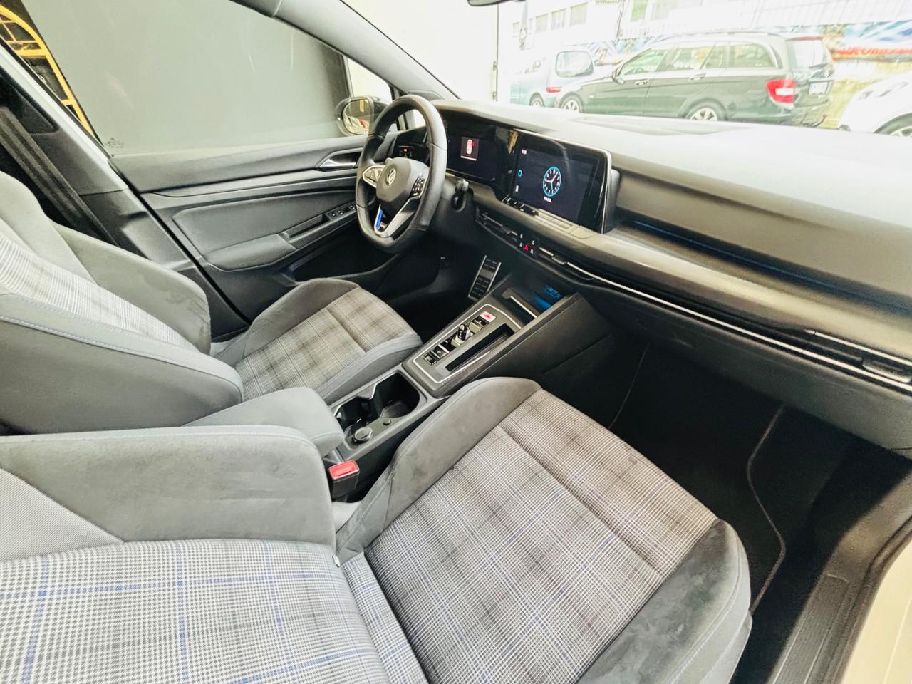 Volkswagen Golf 1.4 Plug-In Hybrid DSG GTE 245 cv