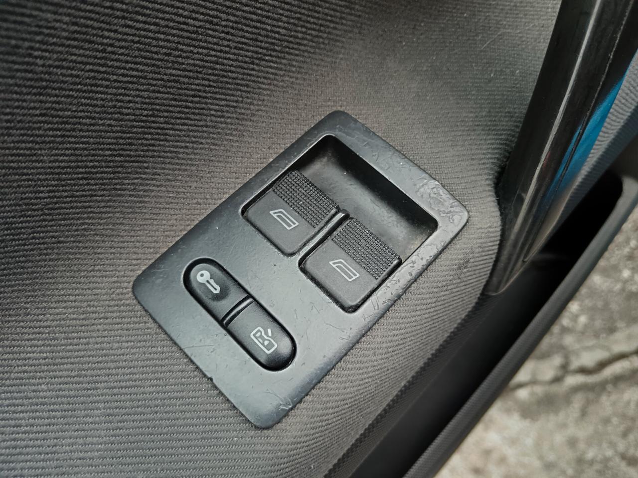 Volkswagen Polo 1.9 SDI 5 PORTE CONTOVENDITA