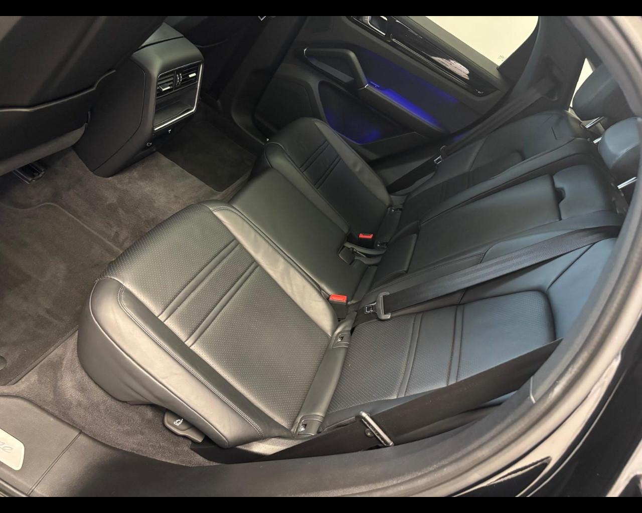 PORSCHE Cayenne Coupe 2019 - Cayenne Coupe 3.0 e-hybrid tiptronic