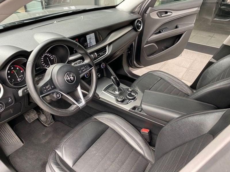 Alfa Romeo Stelvio 2.2 Turbodiesel 210 CV AT8 Q4 Executive