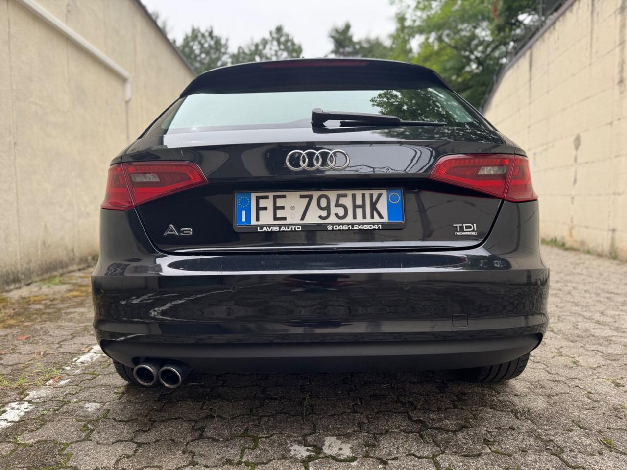 Audi A3 Sedan 2.0 TDI clean diesel quattro Ambition