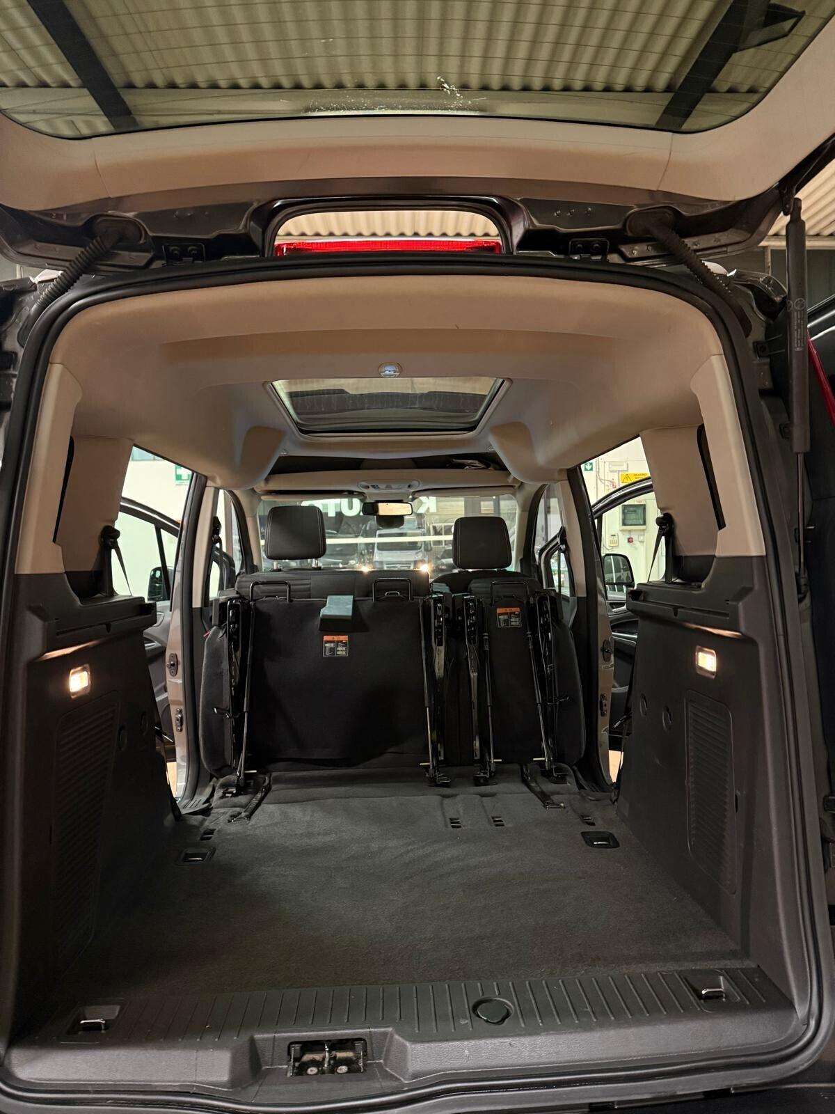 Ford Tourneo Connect 1.5 TDCi Titanium