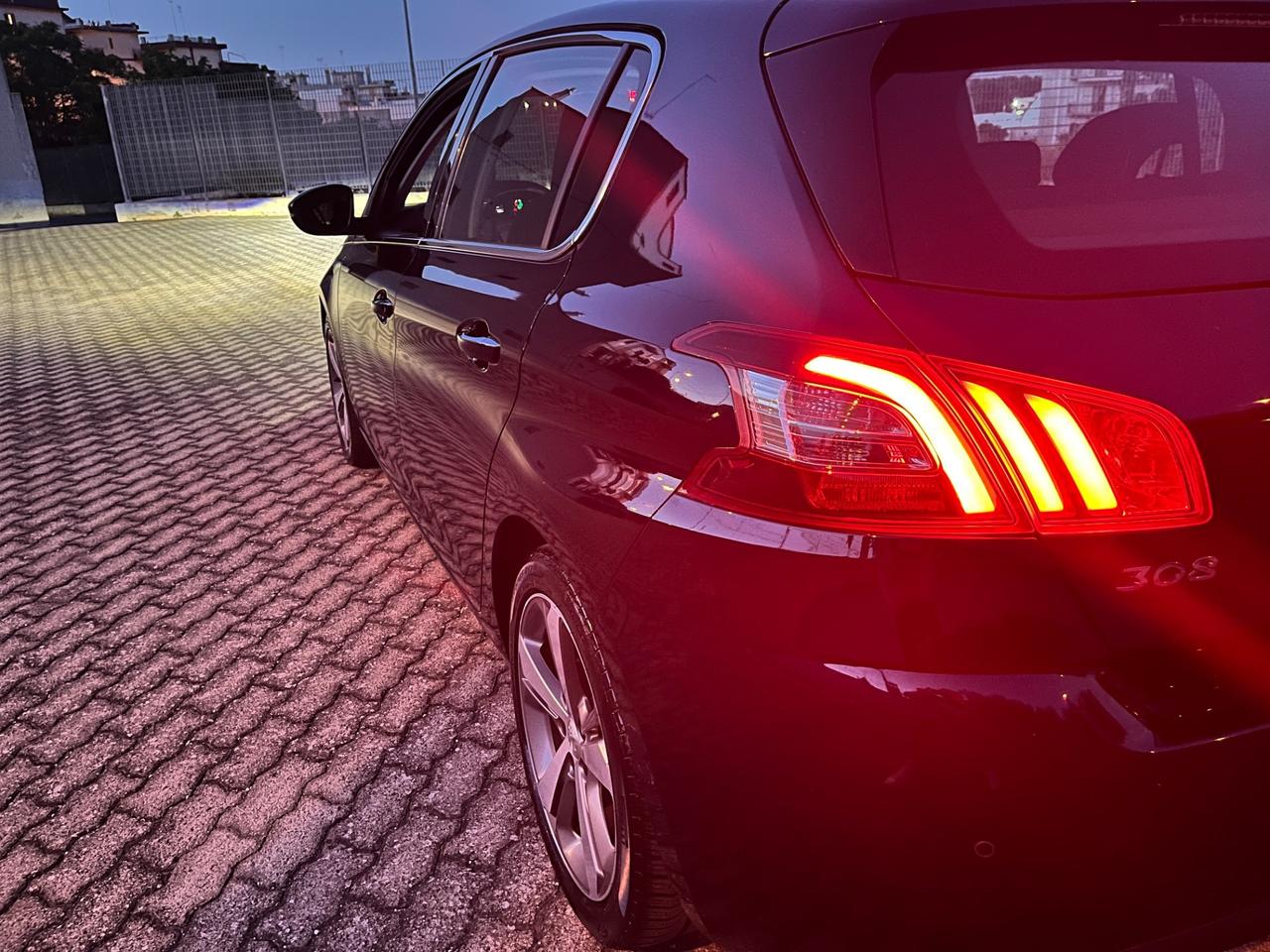 Peugeot 308 1.6 e-HDi 115 CV Allure “soli 130.000 km”