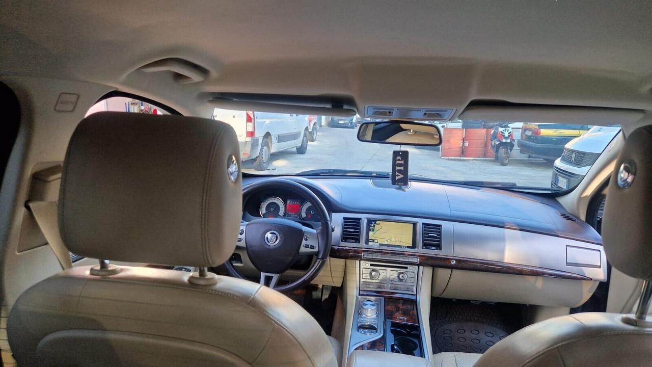 Jaguar XF 3.0 DS V6 Premium Luxury