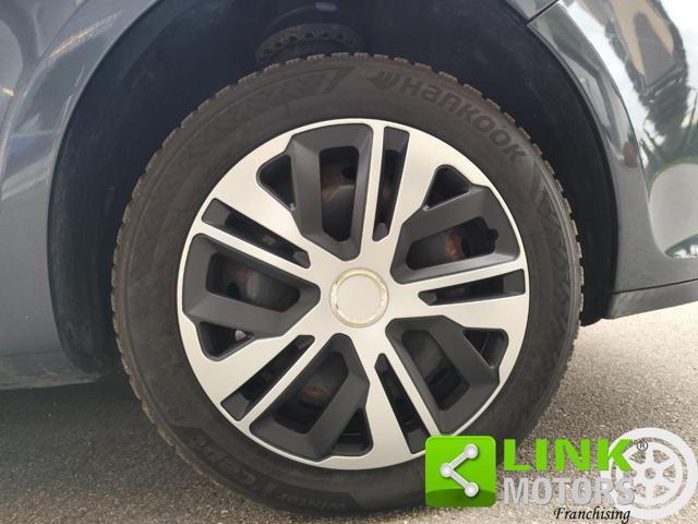 RENAULT Clio 1.2 16V 3 porte Le Iene NEOPATENTATI GAR. INCLUSA
