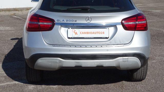 MERCEDES-BENZ GLA 200 d Automatica "Executive", Garanzia, 2° Treno gomme