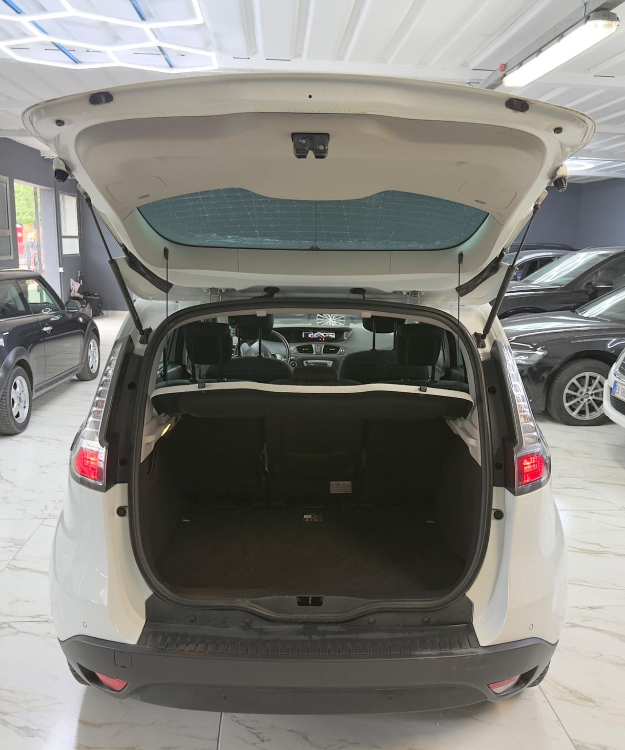 Renault Scenic Scénic XMod dCi 110 CV EDC Limited