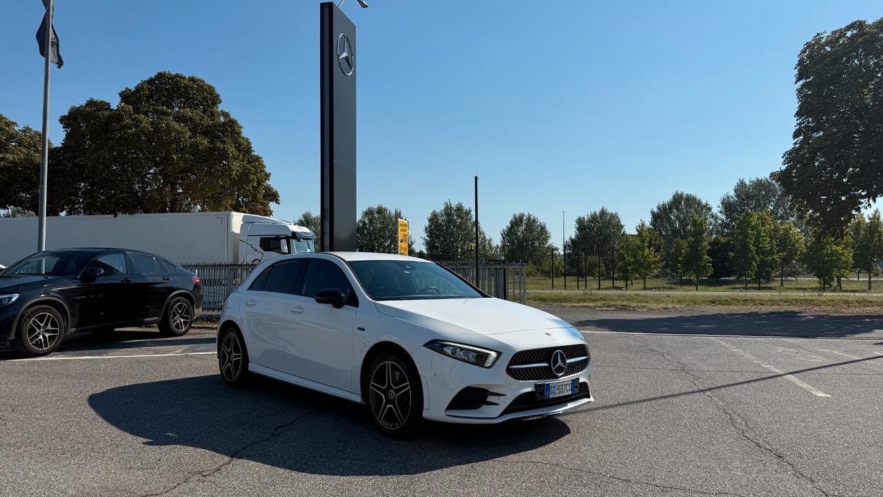 Mercedes-benz A 250 e Automatic EQ-Power Sport