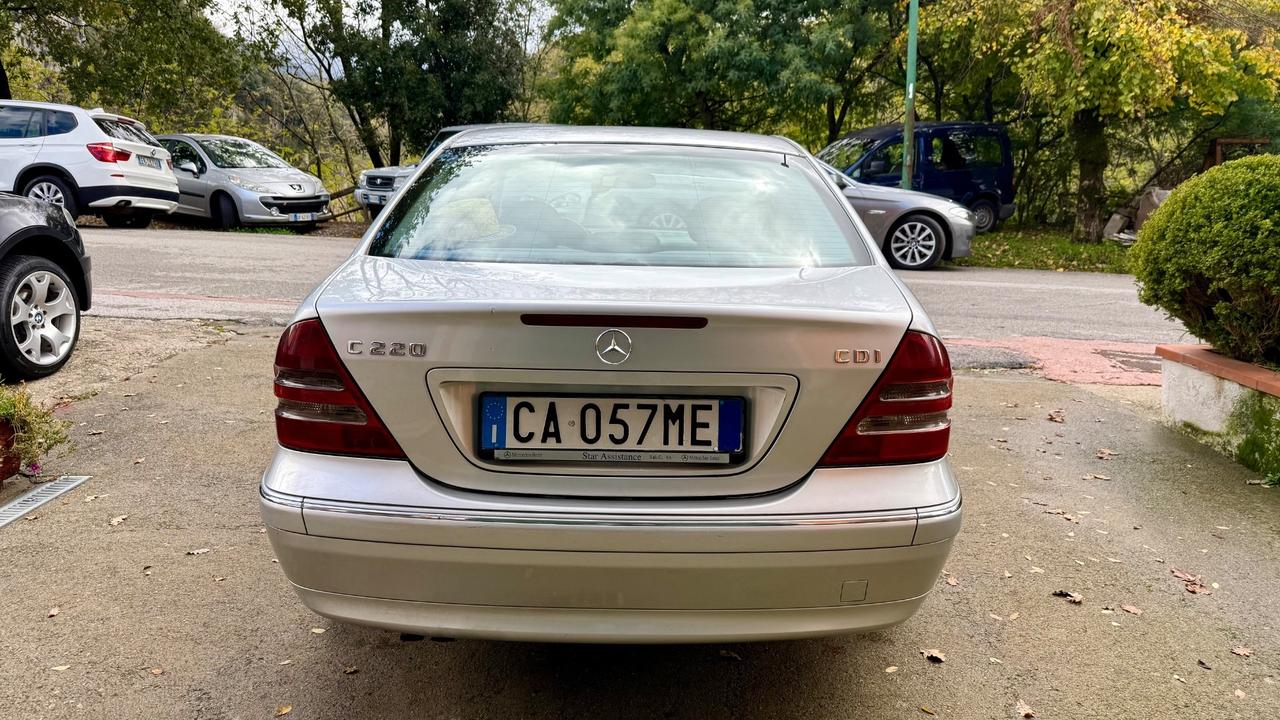 Mercedes-benz C 220 CDI cat Elegance