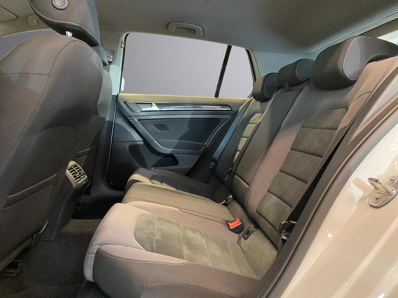Volkswagen Golf 5p 1.6 tdi Highline 115cv
