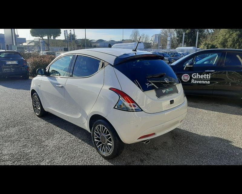 Lancia Ypsilon 1.0 FireFly 5 porte S&S Hybrid Gold Plus