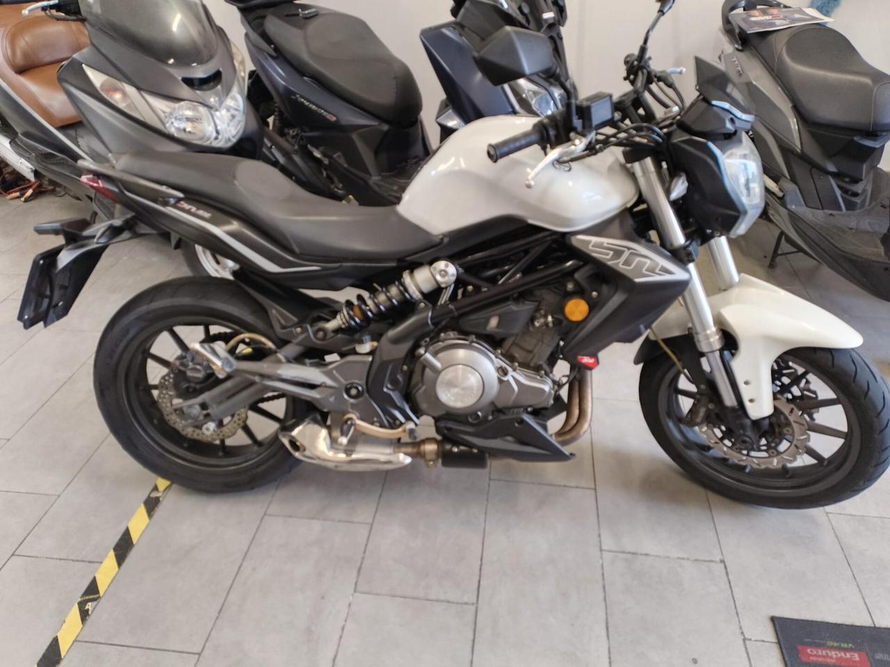 Benelli BN 302