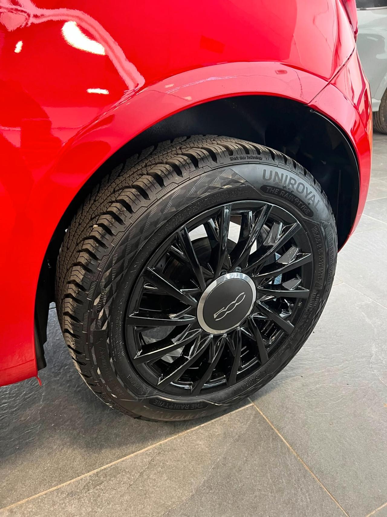 Fiat 500 HYBRID