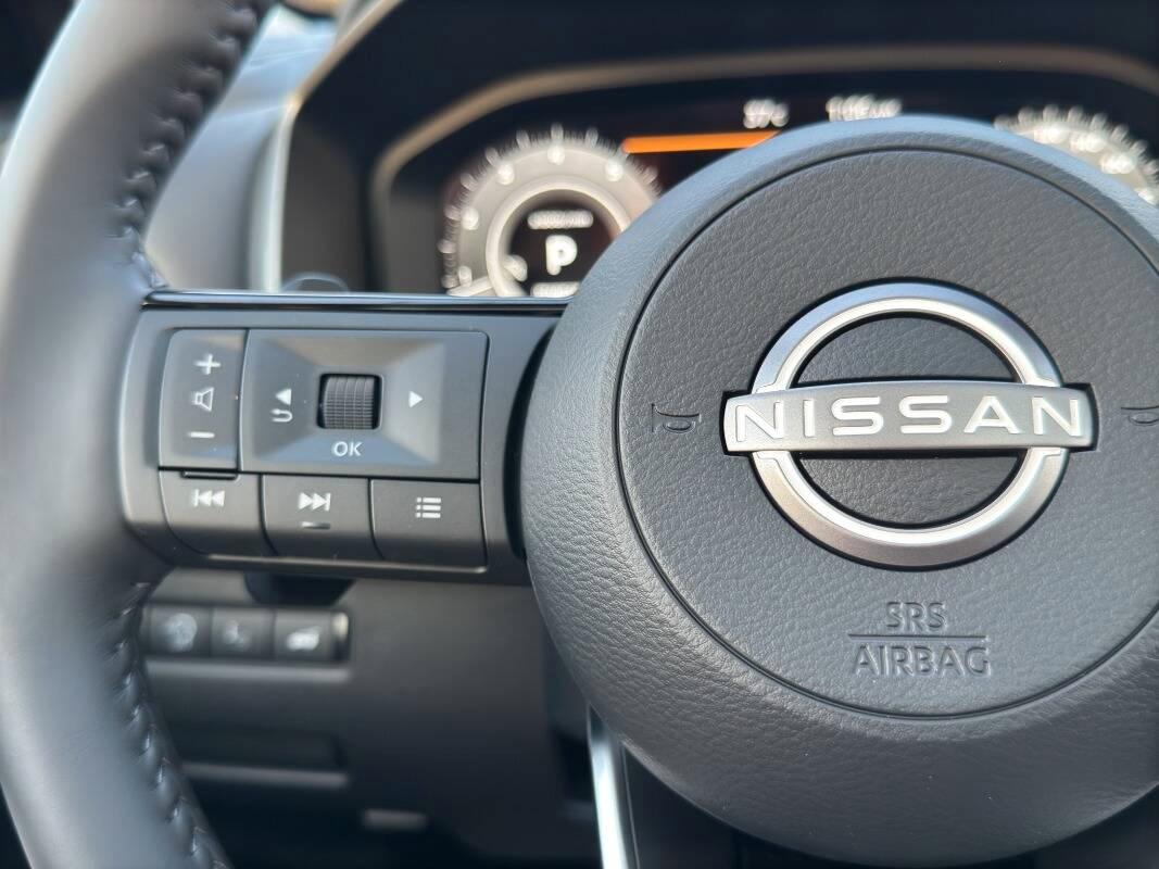 Nissan Qashqai Km0 1.3 mhev N-Connecta 2wd 158cv AUTO TETTO PANOR