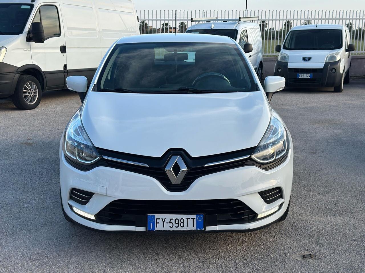 Renault Clio 2020 15 Diesel 75Cv Business PERFETTA