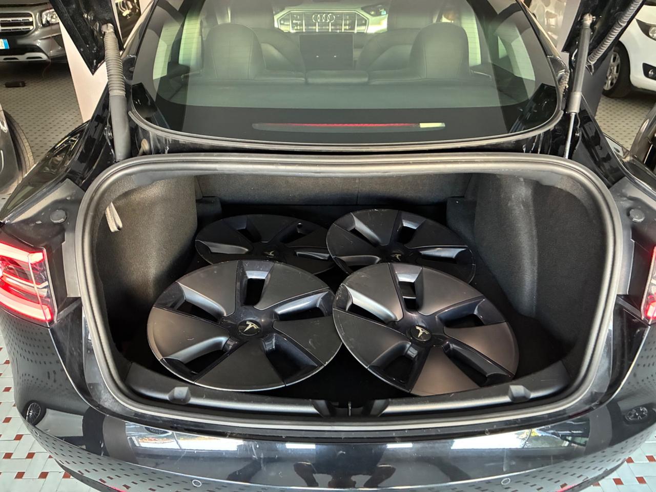 Tesla Model 3 Standard rwd Aziendale