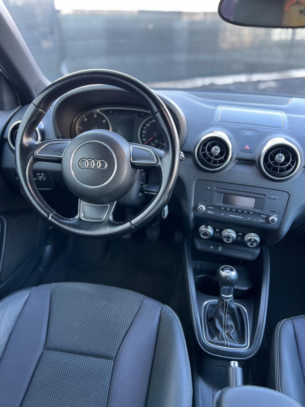 Audi A1 SPB 1.6 TDI SLINE