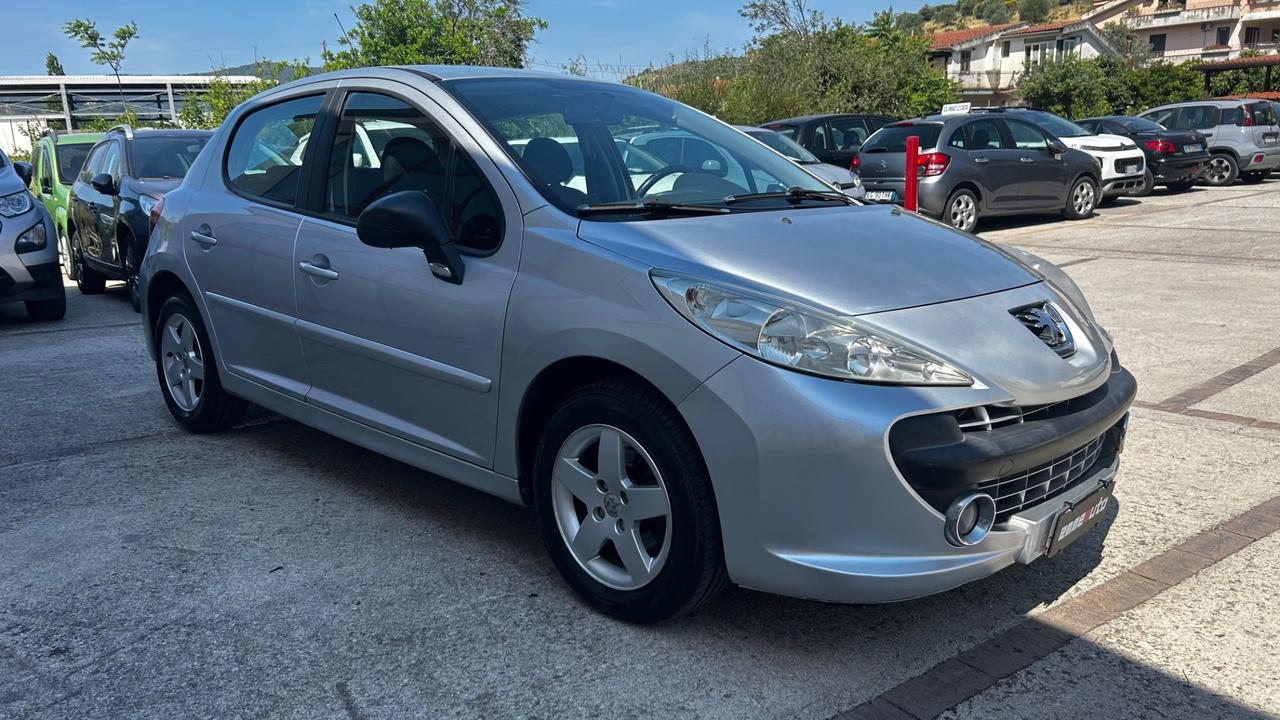 Peugeot 207 1.4 HDi 70cv 93.000km