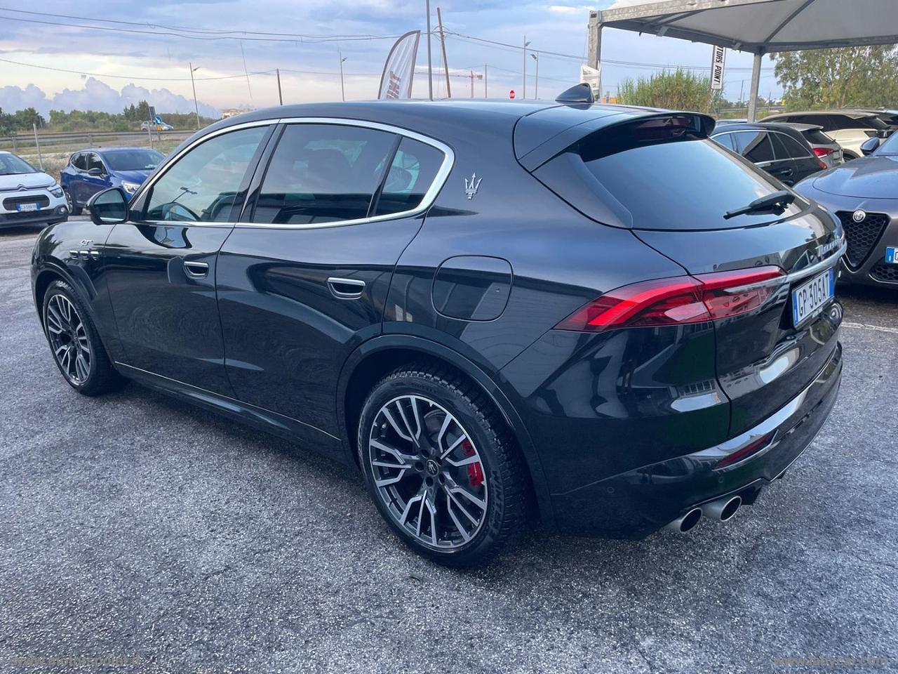 MASERATI 2.0 MHEV 300 CV GT SOLO 10.000 KM!!!