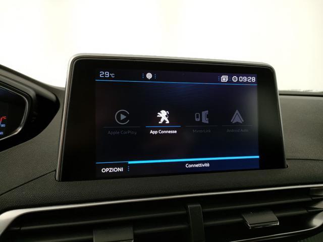 PEUGEOT 3008 BlueHDi 130 S&S Business
