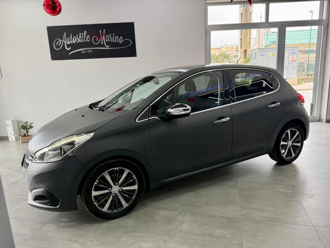 Peugeot 208 75 5 porte Allure tetto pano-2017