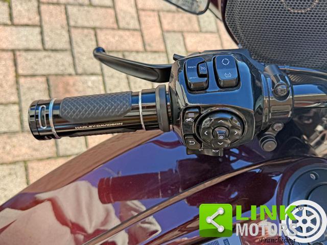 HARLEY-DAVIDSON CVO Street Glide 25th Anniversary 121 Copperhead