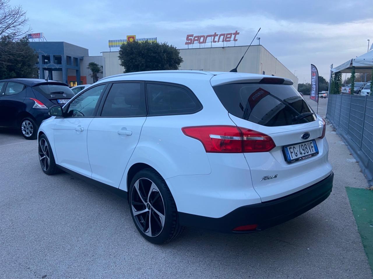 Ford Focus 1.5 TDCi 95 CV SW nuova garanzia12