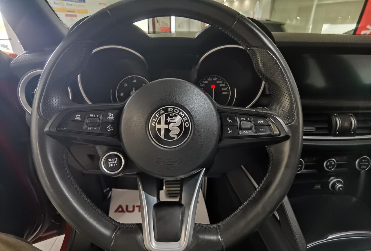 Alfa Romeo Stelvio 2.2 Td AT8 Q4 Business