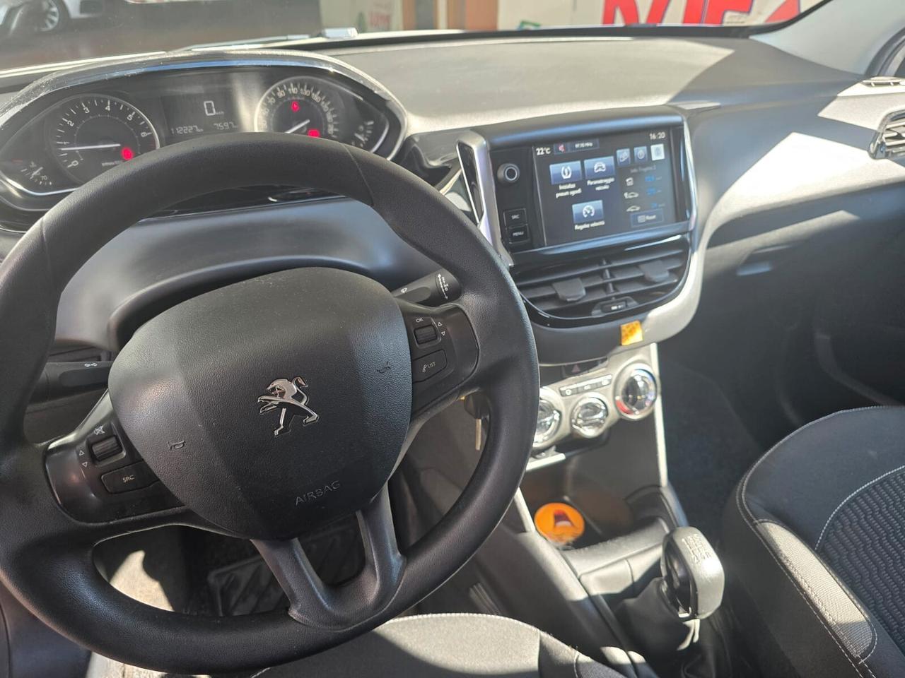 Peugeot 208 PureTech 68 5 porte Active rate da 120 mese