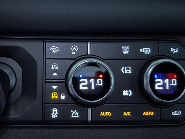 LAND ROVER Defender 110 3.0D I6 250 CV AWD X-Dynamic SE *GAR 09/28*