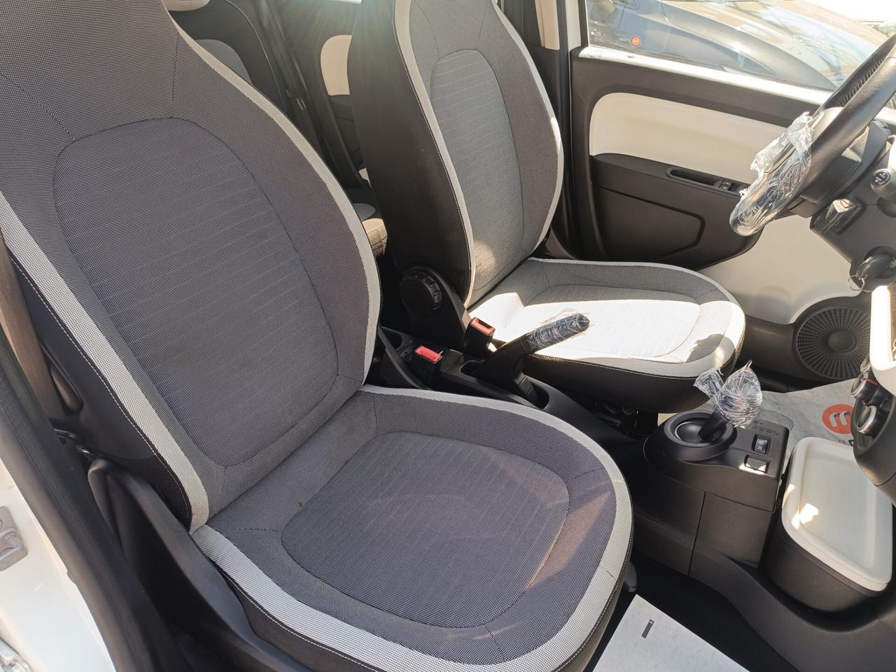 Renault Twingo SCe Lovely
