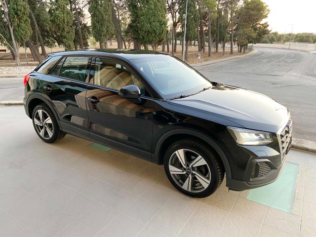 AUDI Q2 30 TDI Admired Advanced-RETROCAMERA-CARPLAY