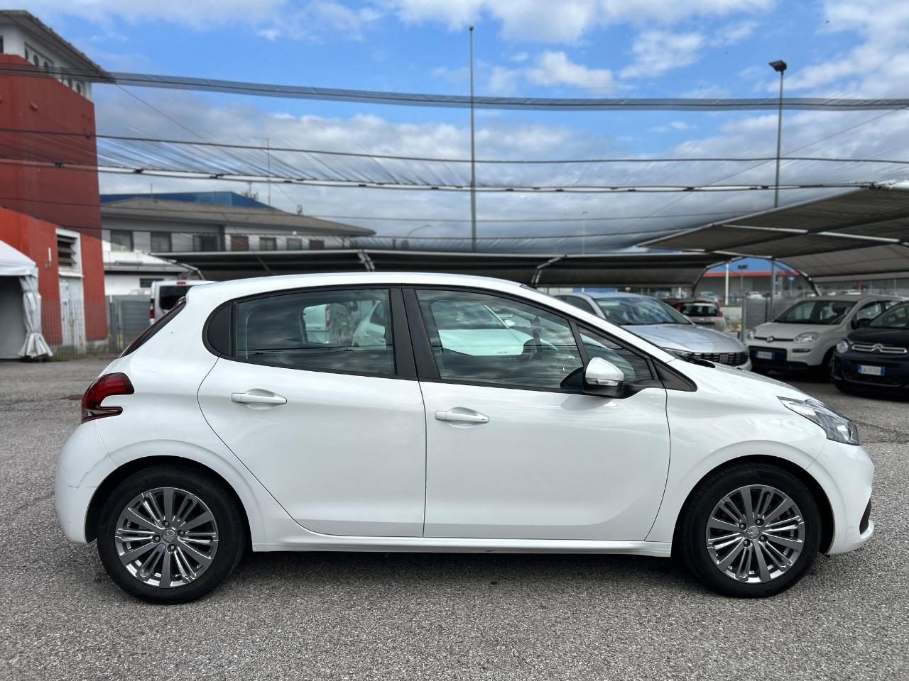 Peugeot 208 5 Porte 208 5p 1.2 puretech Active 82cv#MOTORERIFATTO