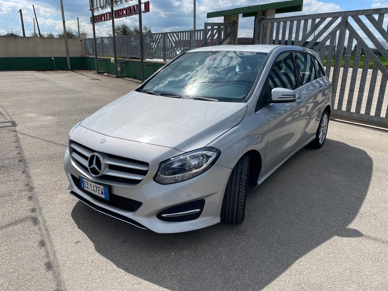 Mercedes-benz B 180 1.5 CDI 110cv Premium-NAVIGATORE-RETROCAMERA