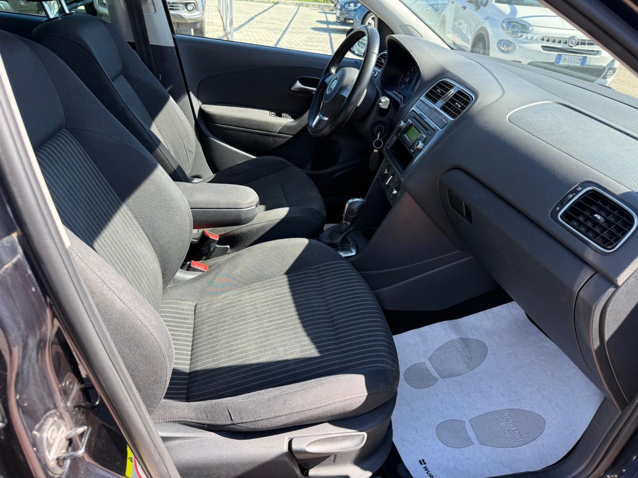 Volkswagen Polo 1.4 DSG 5 porte Highline NEOPATENTATI