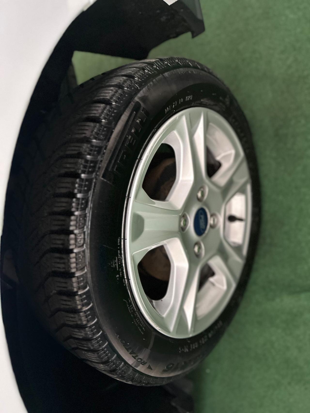 Ford Transit Courier /kmcerti/iva inclusa /2020