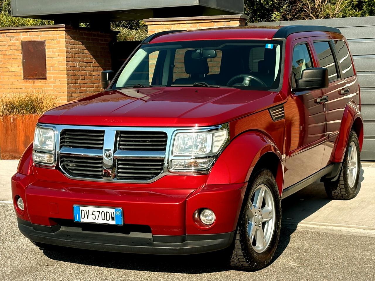 DODGE NITRO 2.8D aut- 4x4 inserib-Pelle-177000km-2009