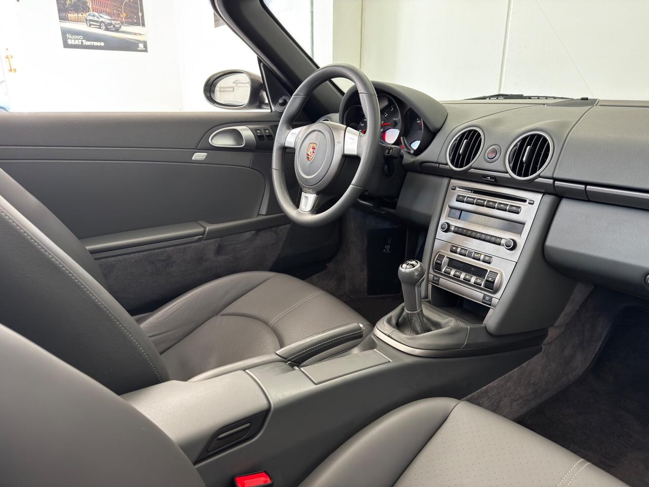 Porsche Boxster 2.7 24V solo 31519 km