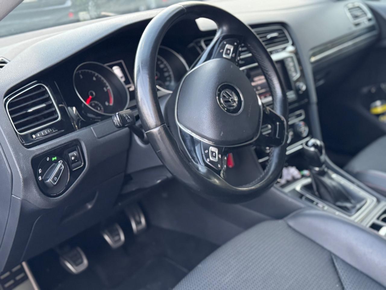 Volkswagen Golf 2.0 TDI 5p. Highline BlueMotion Technology