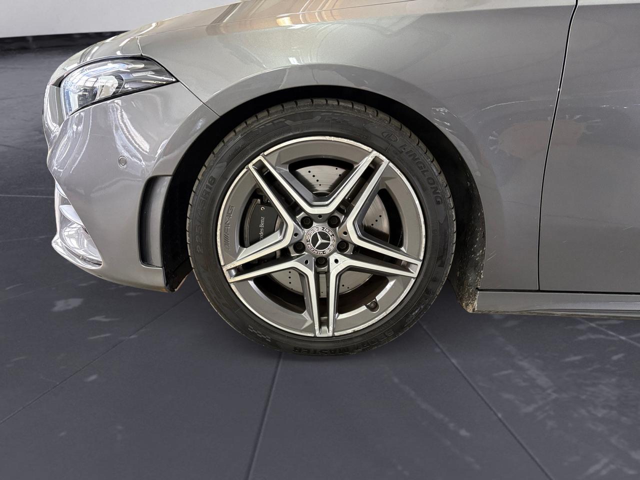 Mercedes-Benz A 250 Premium auto