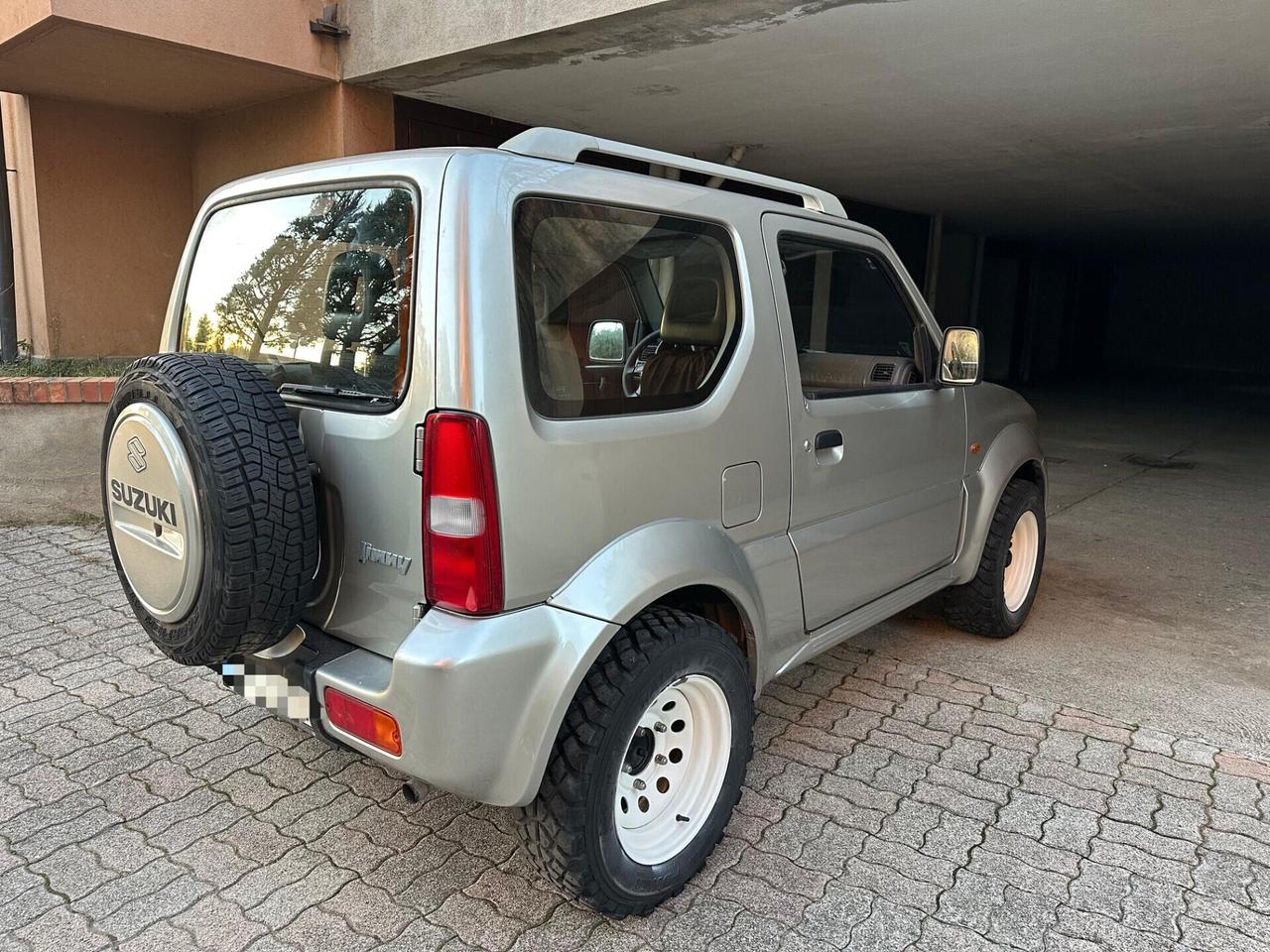Suzuki Jimny 1.3i 16V cat 4WD JLX Mode