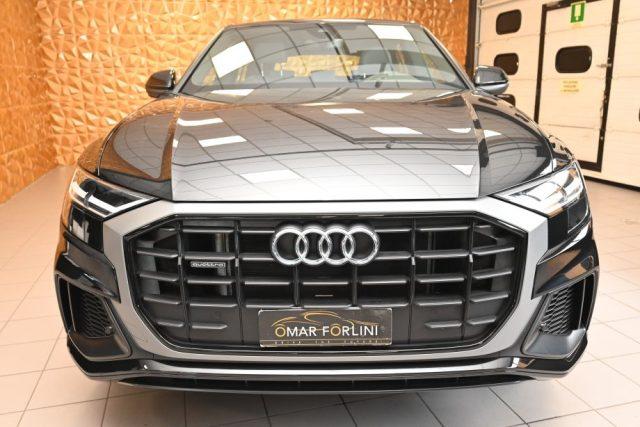 AUDI Q8 55 TFSI Q.TIP.SPORT ATT.2XS-LINE BLACKLINE 22"FULL