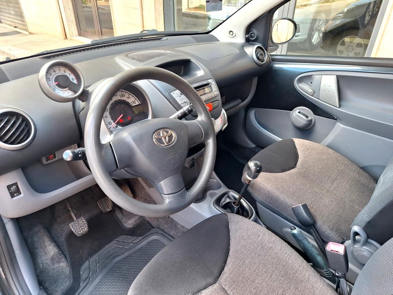 Toyota Aygo 1.0 12V VVT-i 3 porte Sol