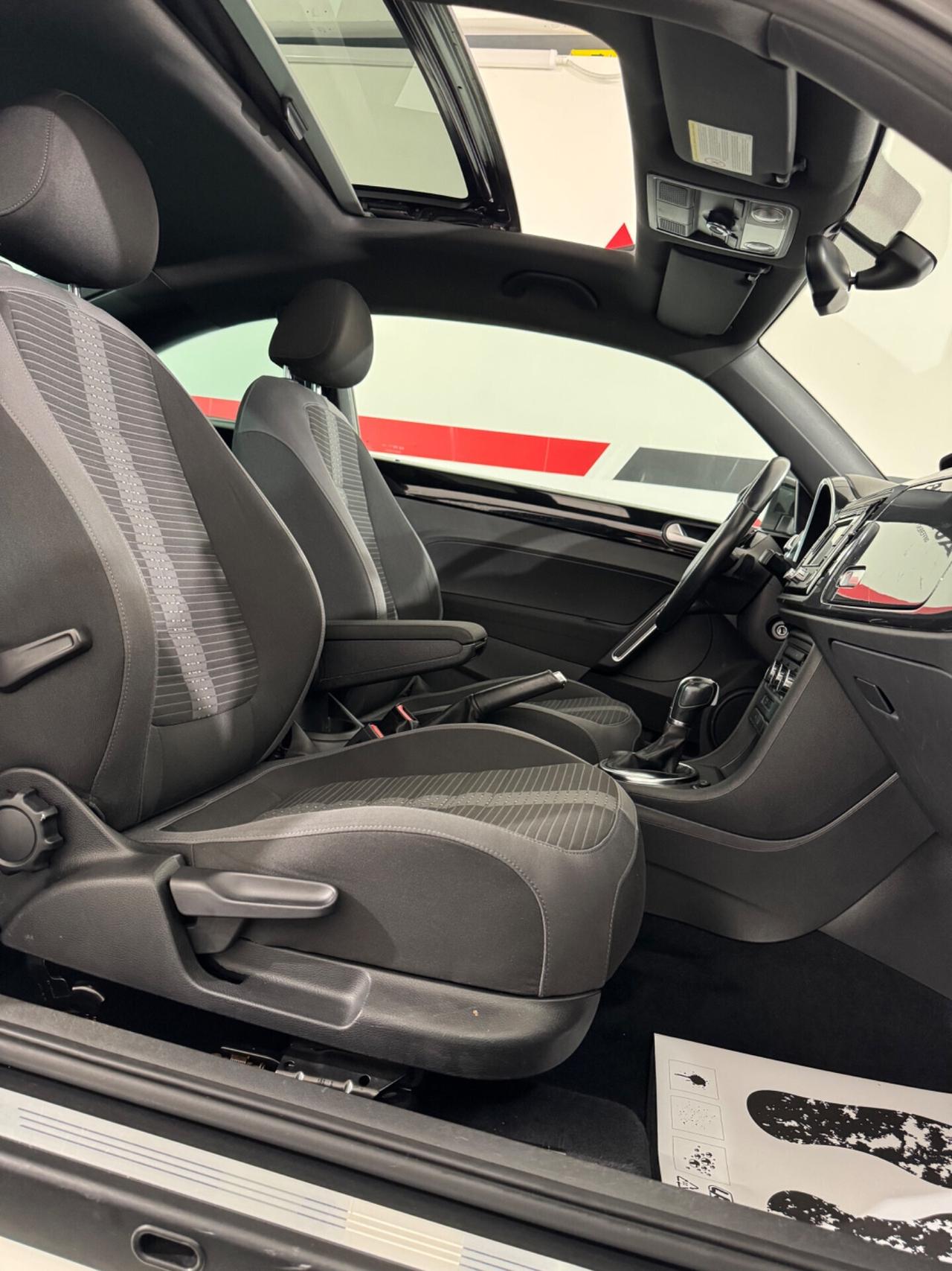 Volkswagen Maggiolino 2.0 TDI DSG Sport