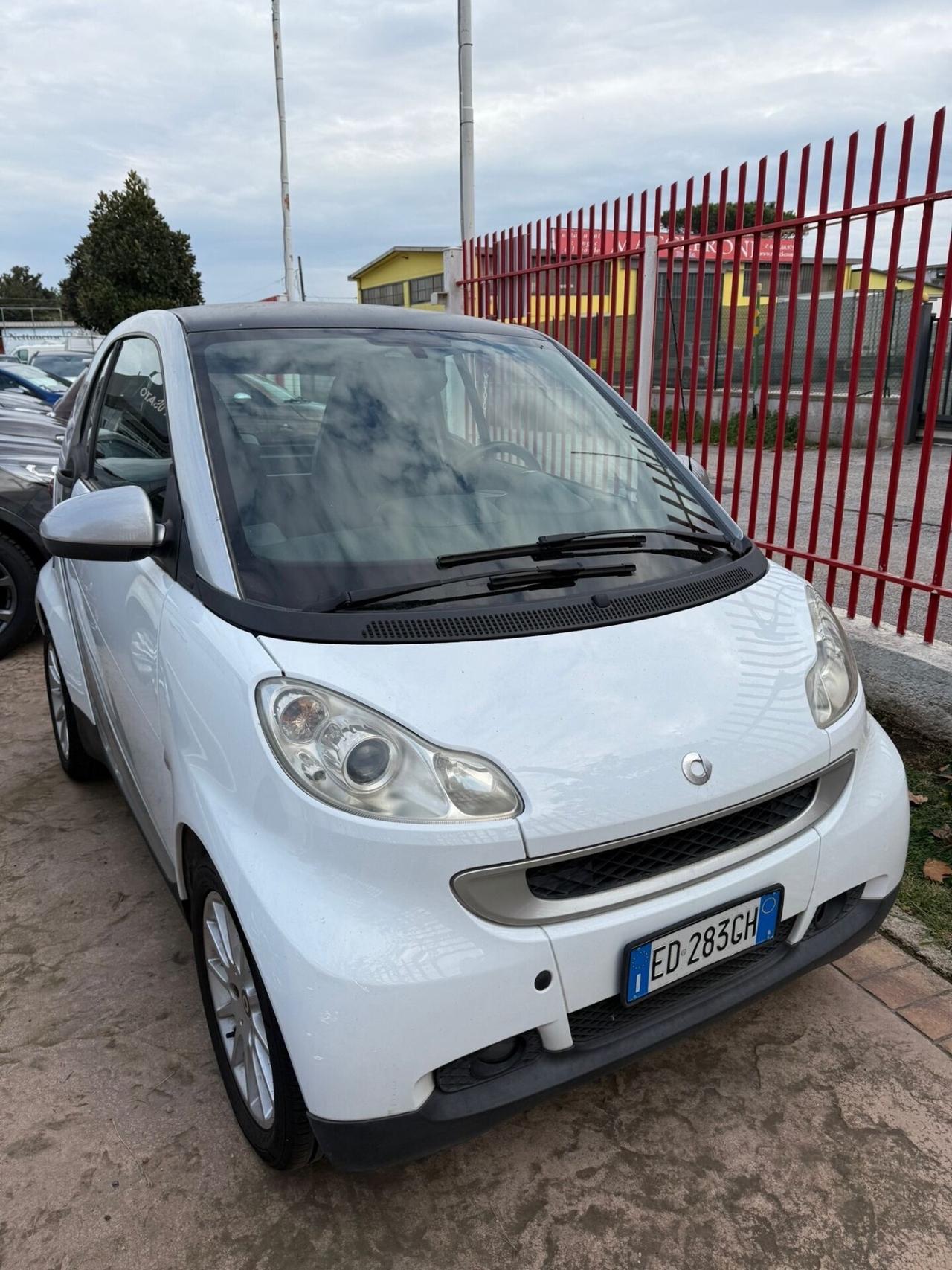 Smart ForTwo 800 40 kW coupé pure cdi*PERMU