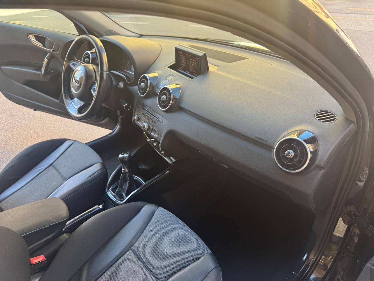 Audi A1 1.6 TDI 90cv Guida Idonea Neo Patentati