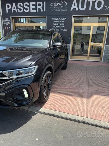 VOLKSWAGEN T-roc 2.0 TDI DSG 4 Motion R LINE
