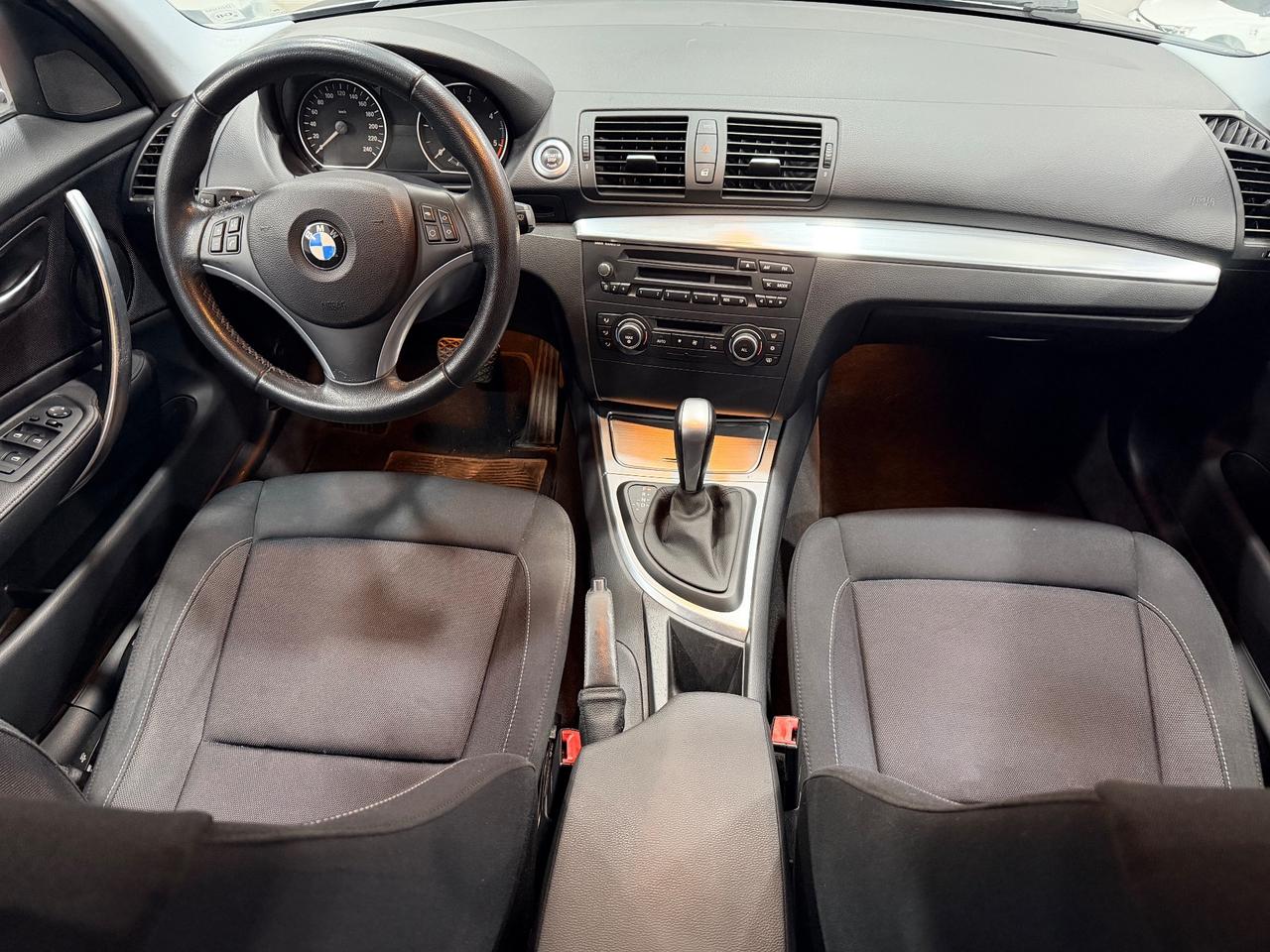 Bmw 118 118d 2.0 143CV cat 5 porte Attiva AUTOMATICA OK NEOPATENTATI