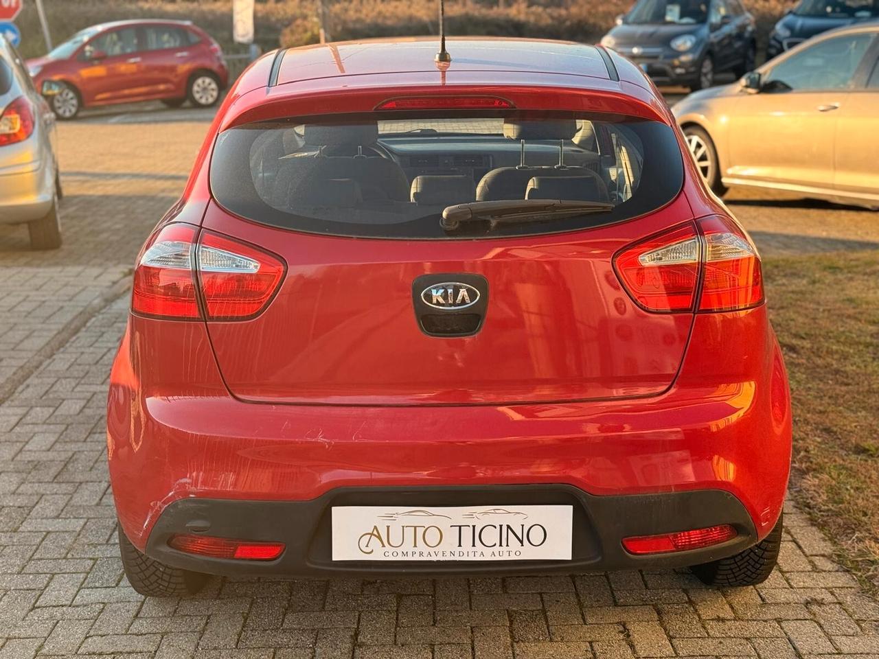 Kia Rio 1.1 CRDi WGT 5p. EX