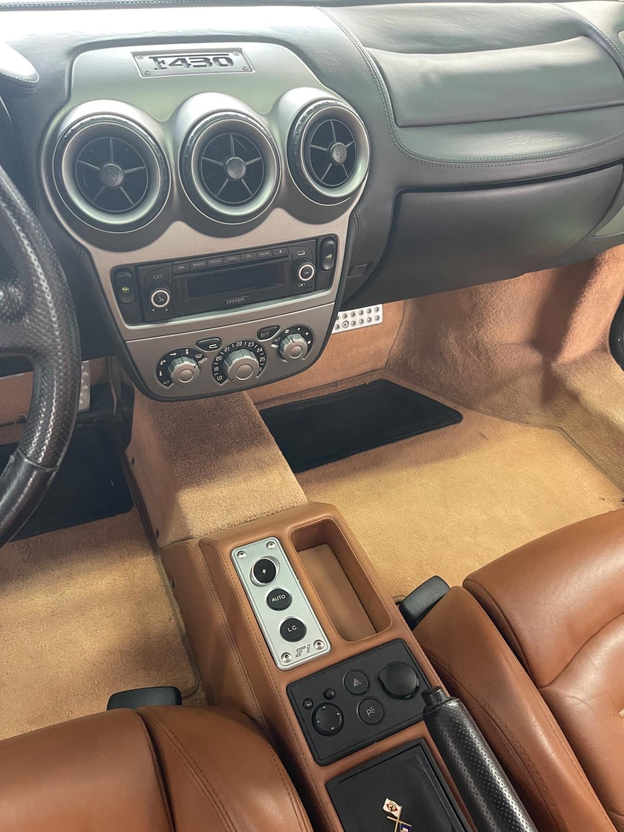 Ferrari F430 F1 Ufficiale Italiana Book Service PERMUTE RATE